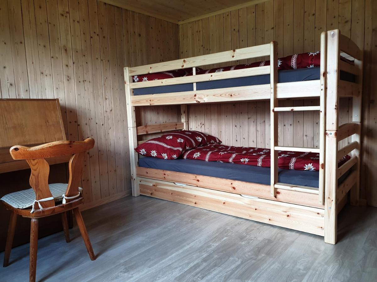 Ferienwohnung Antonia Surcuolm Exteriör bild